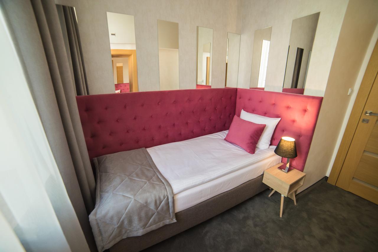 Hotel Arte Zamość Екстериор снимка