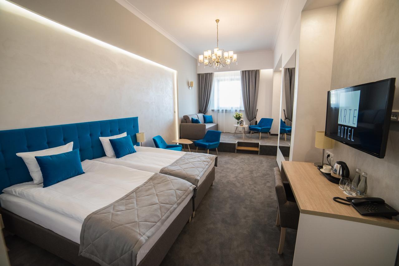 Hotel Arte Zamość Екстериор снимка