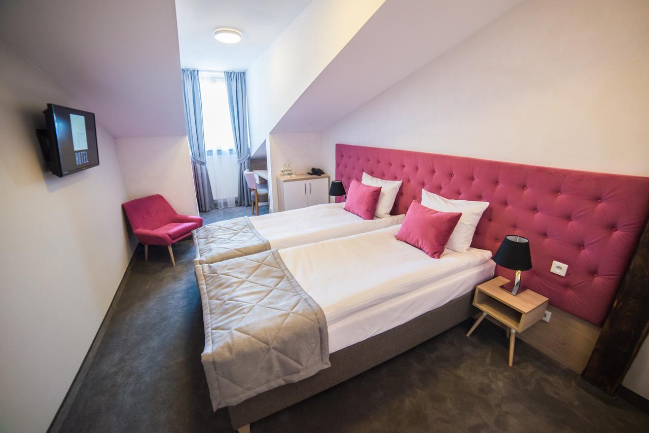 Hotel Arte Zamość Екстериор снимка