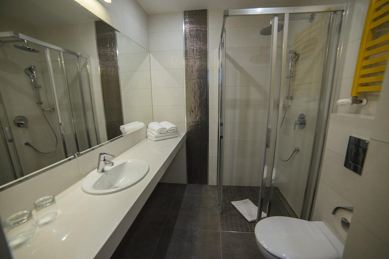 Hotel Arte Zamość Екстериор снимка