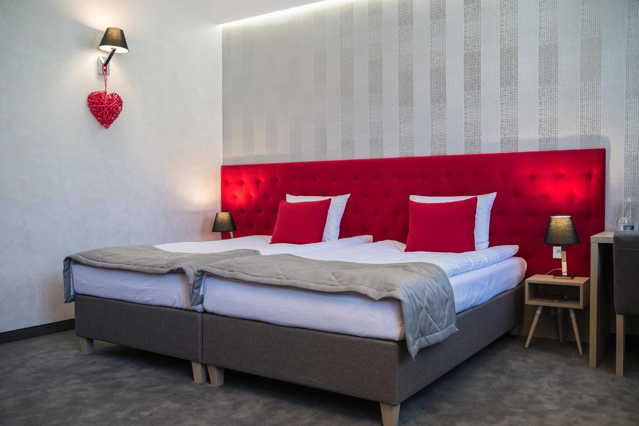 Hotel Arte Zamość Екстериор снимка