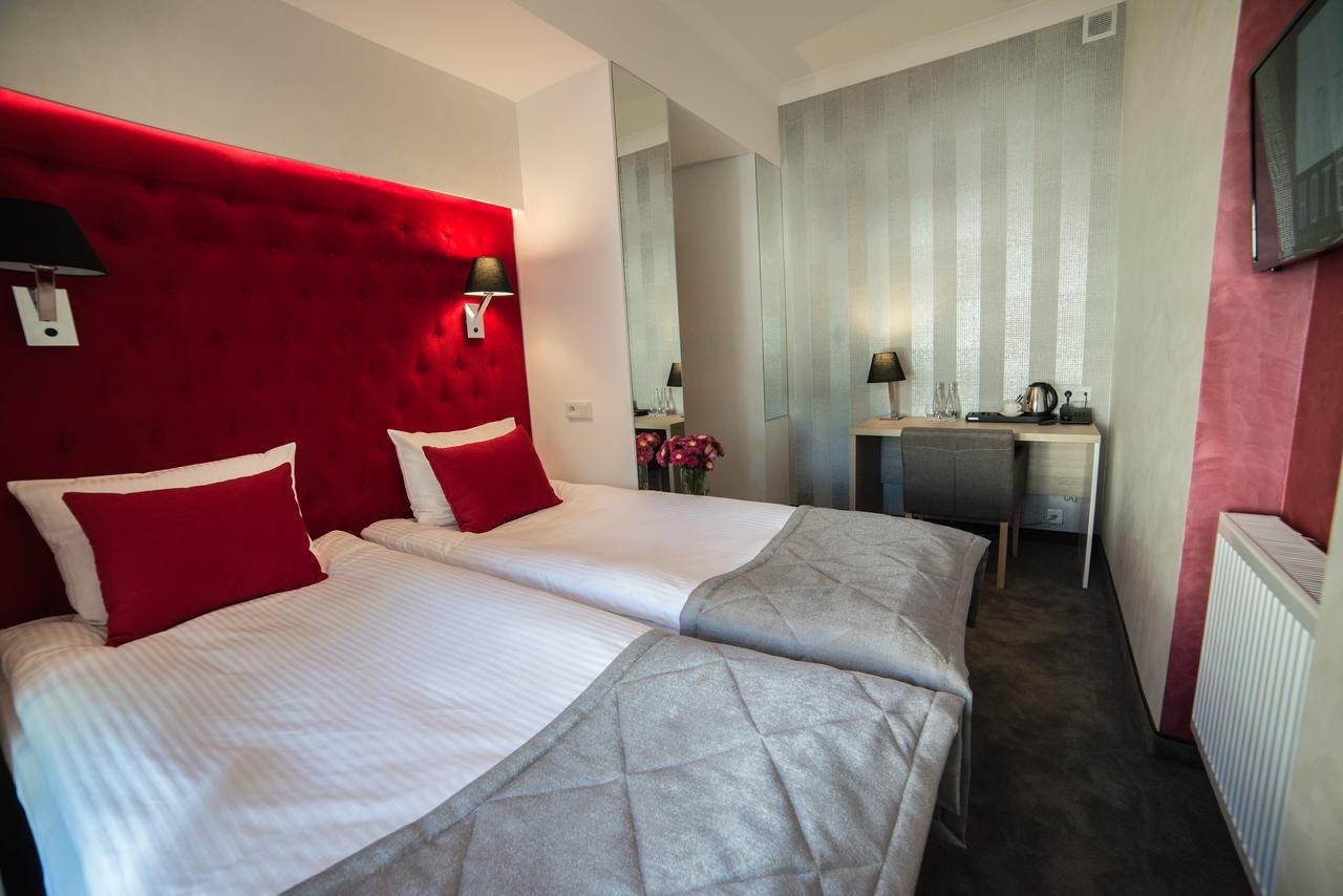 Hotel Arte Zamość Екстериор снимка