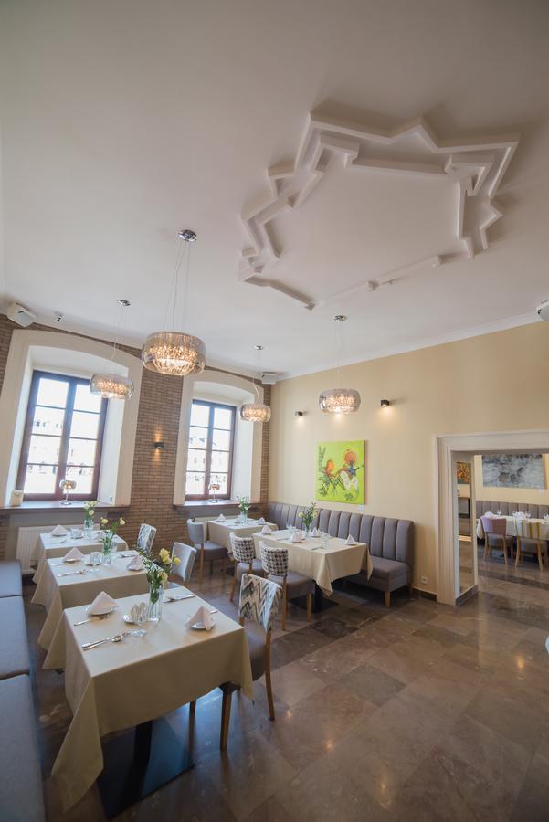 Hotel Arte Zamość Екстериор снимка